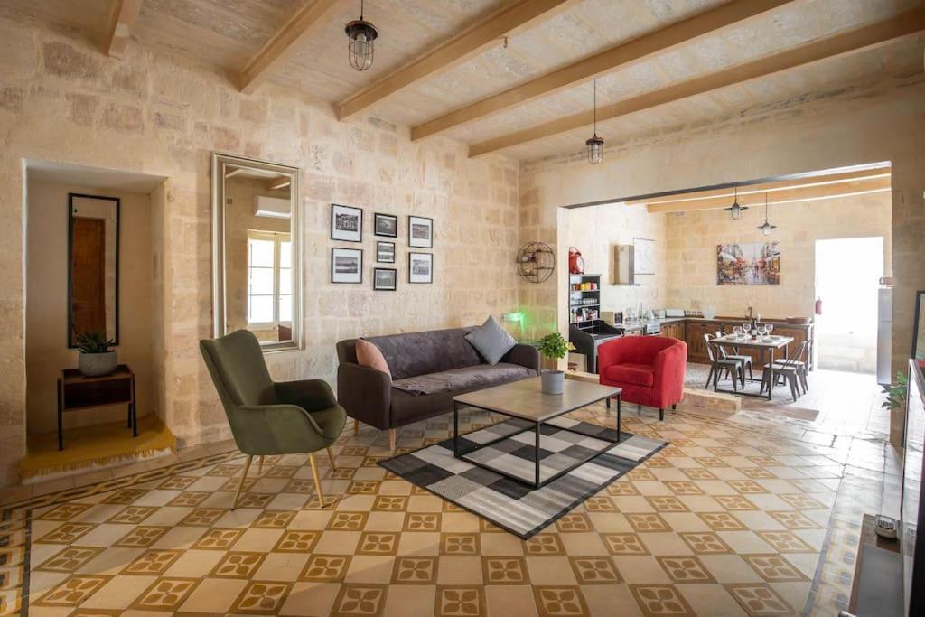 Chic, Stylish & Spacious Flat In Central Valletta Dış mekan fotoğraf