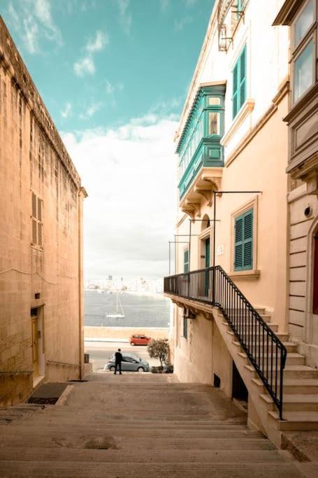 Chic, Stylish & Spacious Flat In Central Valletta Dış mekan fotoğraf
