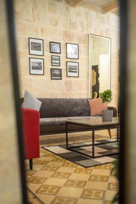 Chic, Stylish & Spacious Flat In Central Valletta Dış mekan fotoğraf