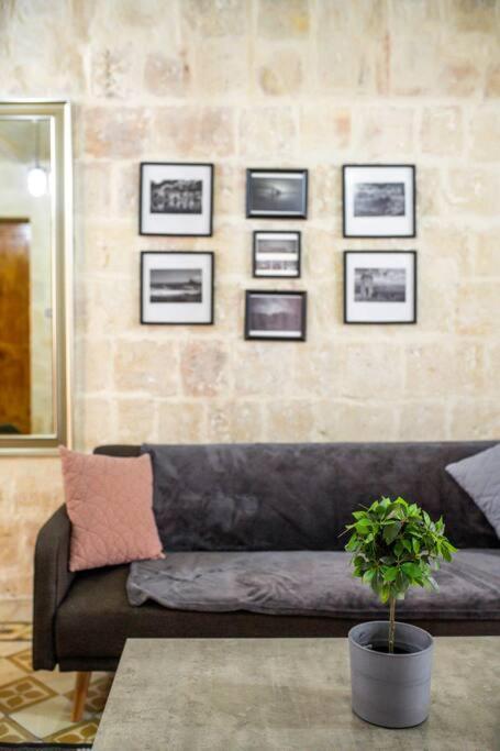 Chic, Stylish & Spacious Flat In Central Valletta Dış mekan fotoğraf