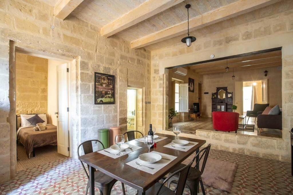 Chic, Stylish & Spacious Flat In Central Valletta Dış mekan fotoğraf